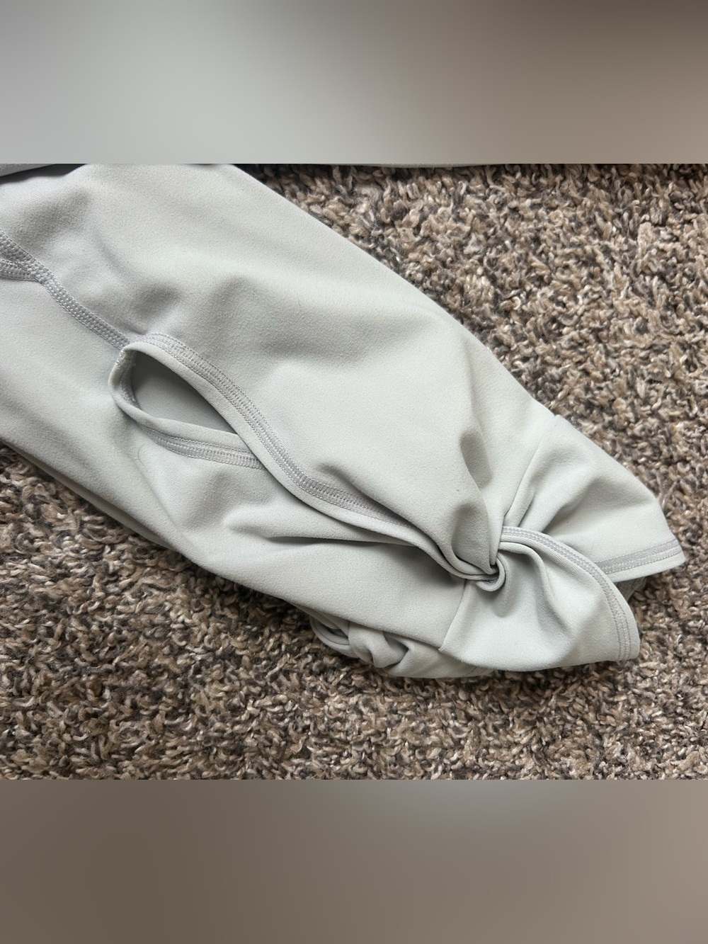 Fabletics PureLuxe Soft Light Gray 7/8 Legging with Twisted Ankle Cutout Small - Picture 3 of 8